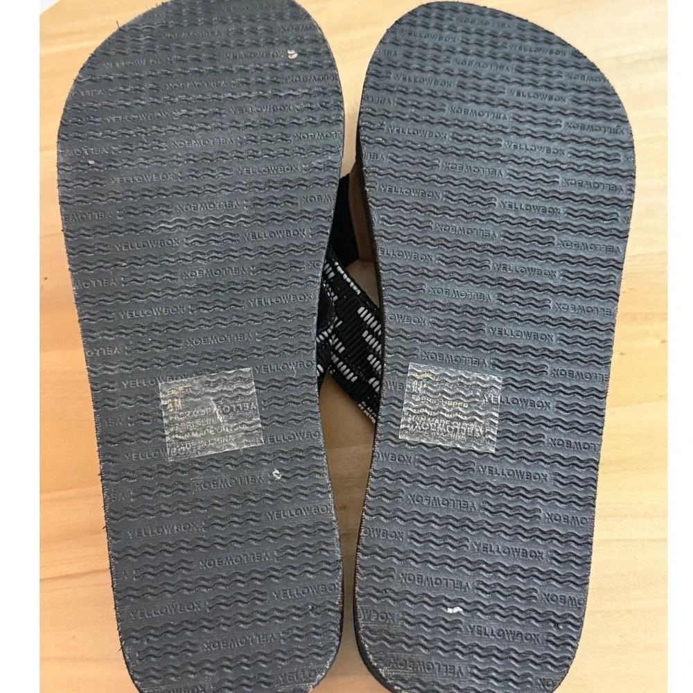Yellow Box Emmett Mellow‎ Mat Platform Flip Flop Sandals Black Woven Women's 8